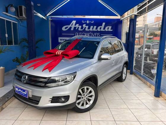 VOLKSWAGEN TIGUAN 2.0 TSI 16V TURBO GASOLINA 4P TIPTRONIC VOLKSWAGEN TIGUAN 2.0 TSI 16V TURBO GASOLINA 4P TIPTRONIC
